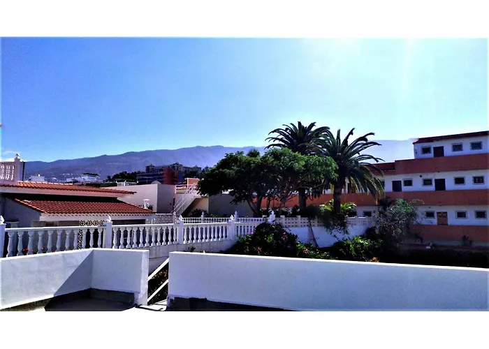 Fantastico 4 - With Large Private Terrace, Free Parking, Air Conditioning, Bbq Apartment Puerto de la Cruz (Tenerife)